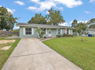 1565 Dead River Rd, Tavares, FL 32778