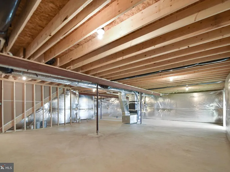 2041 Crepe Myrtle Ln — Photo 26