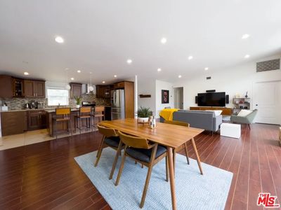 19500 Blythe St, Reseda, CA, 91335