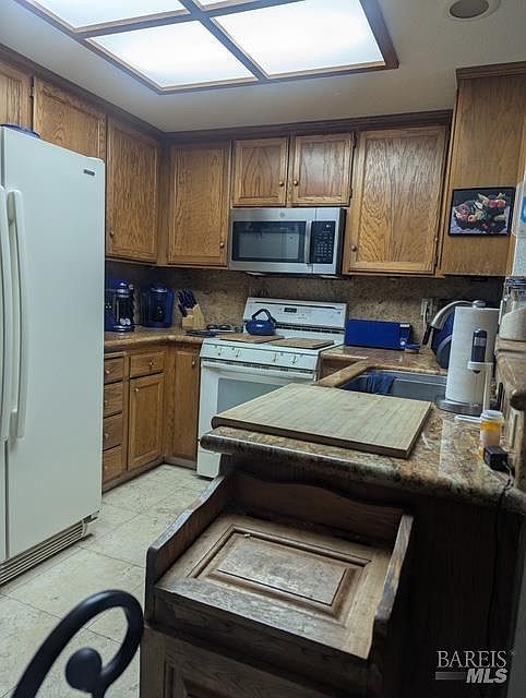 2nd image of 254 Souza Way