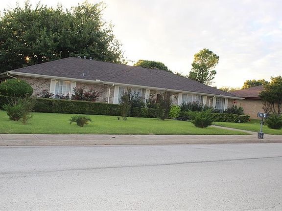 2nd image of 1113 Shadywood Ln