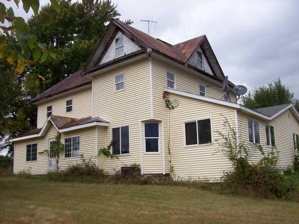 W6726 Puckaway Road, Markesan, WI 53946