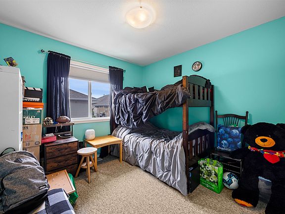 4th image of 685 Singh St #5