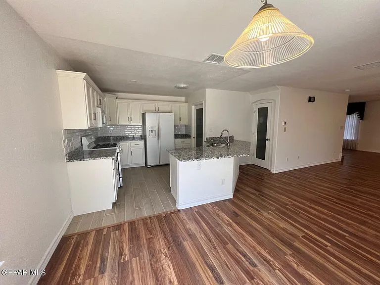 7105 Tierra Roja St — Photo 17