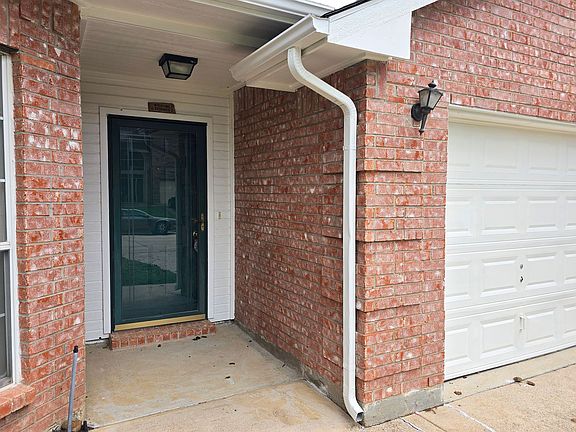 2nd image of 1268 Topeka Dr