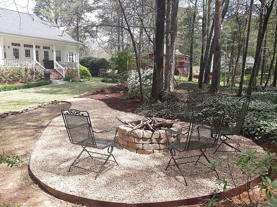 2nd image of 65 Lee Cir