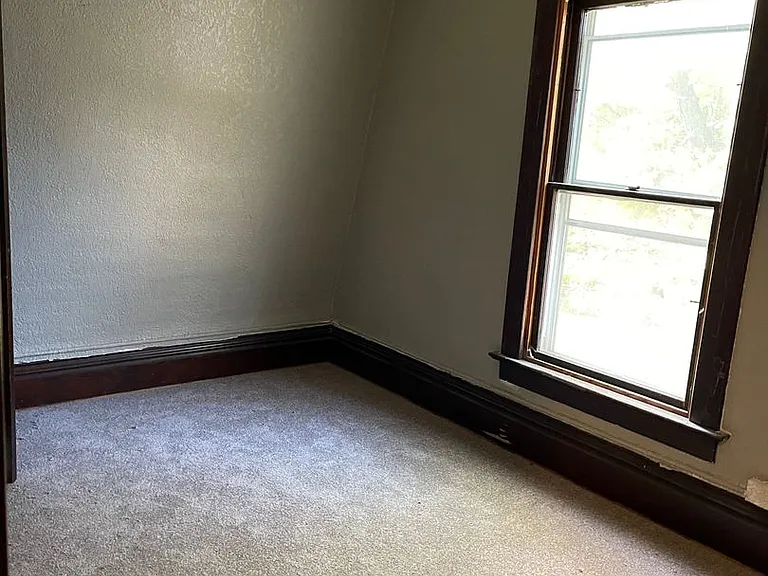 1135 Rainbow Dr — Photo 8