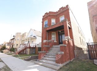 5141 W Roscoe St #R2, Chicago, IL 60641