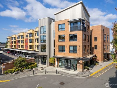 210 W Pioneer Avenue #207, Puyallup, WA, 98371