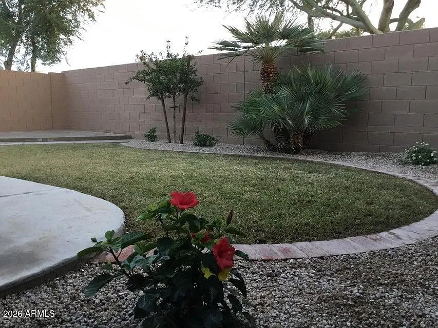 2 bed, 2.0 bath, 1373 sqft, $2,150 — Photo 3