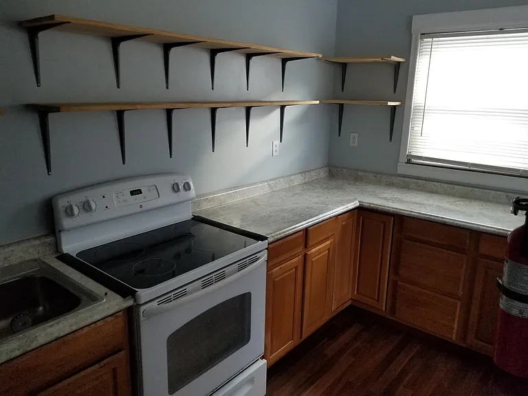 1227 Jefferson Ave — Photo 17