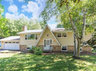 6875 Kingston Dr, Eden Prairie, MN 55346