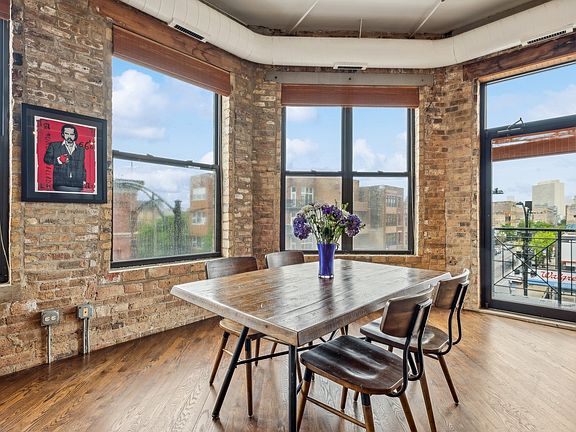 4th image of 1400 N Milwaukee Ave APT 302