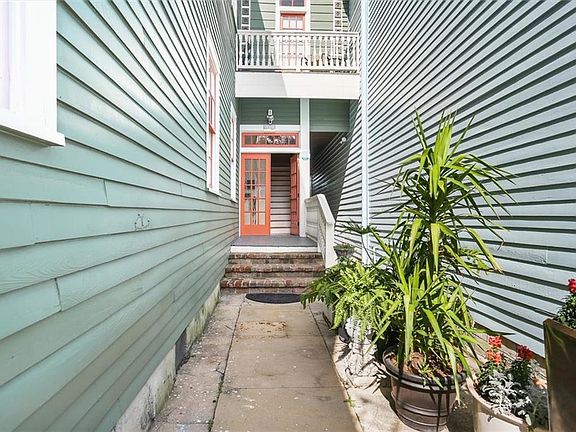 3rd image of 1433 Melpomene St #B