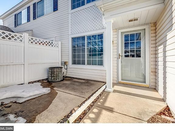 3rd image of 1933 Southcross Dr #2003