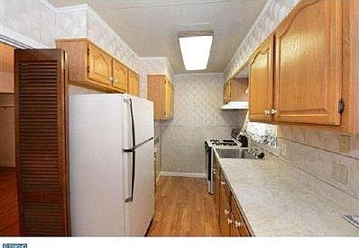 5th image of 238 E Mount Pleasant Ave