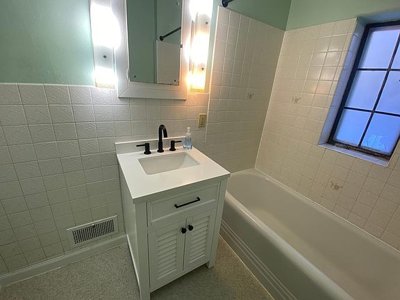 4th image of 730 Evans Ave