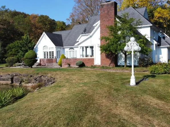275 Valentine Run Rd, Russell, PA 16345