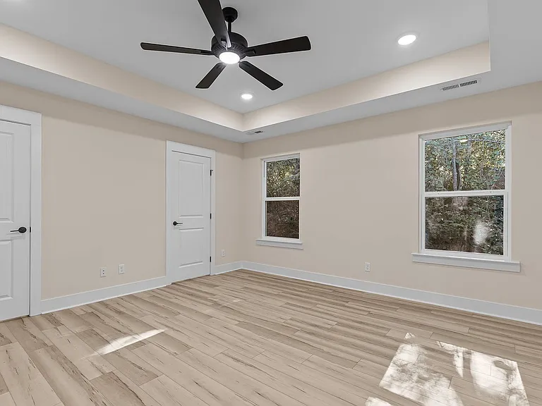 432 Wayne Ave #432 — Photo 6
