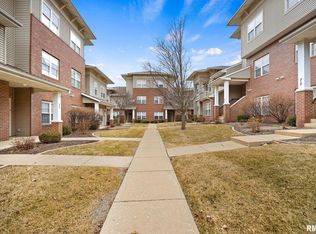 11217 Oakwood Dr Unit 53, Peoria, IL 61615