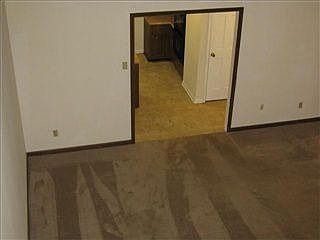 3rd image of 2074 Littlemore Dr