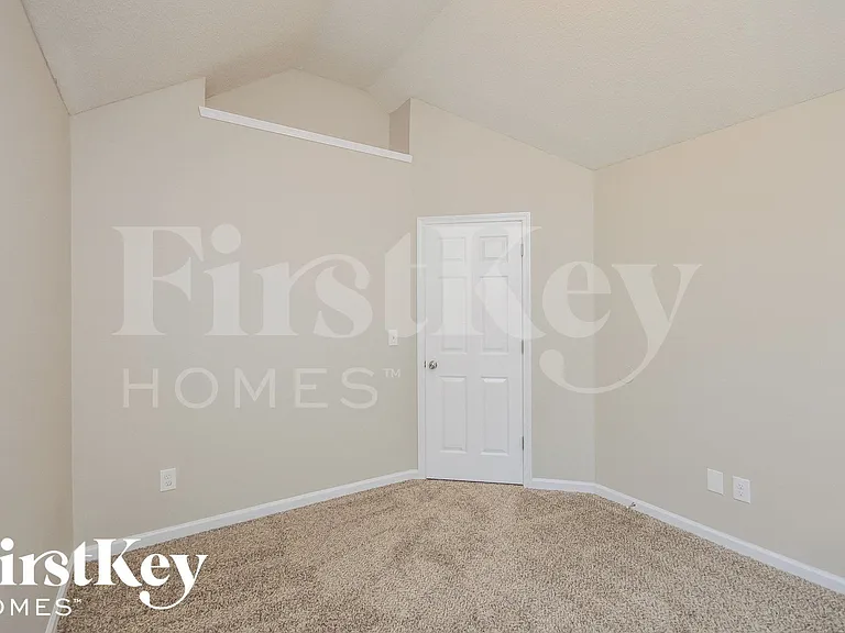 170 Capeton Ct — Photo 8