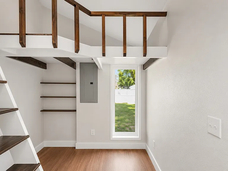 317 W Chester Dr — Photo 8