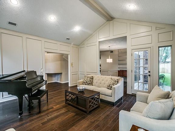 2nd image of 6304 Bradley Ln