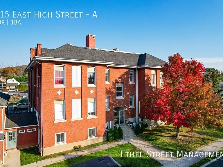 215 E High St #D — Photo 15