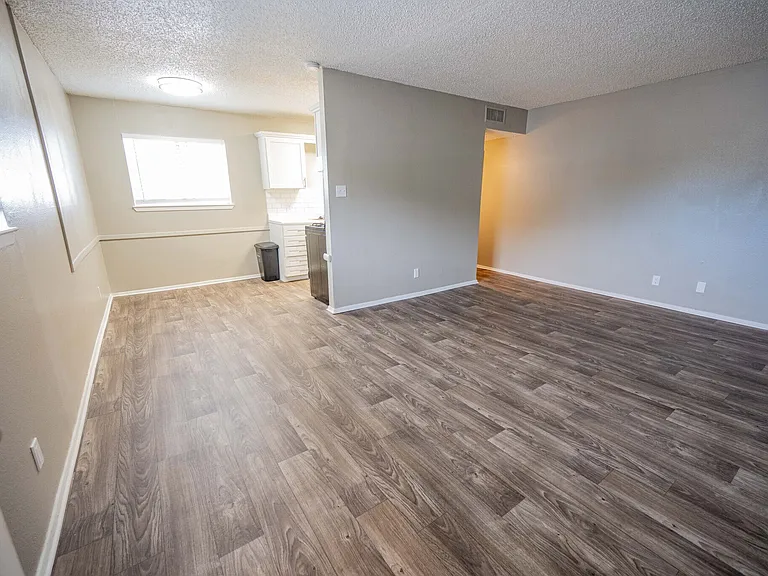 Sunrise Pointe — Photo 32