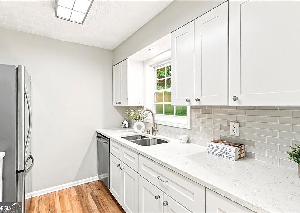 1st image of 6304 Park Ave #D3