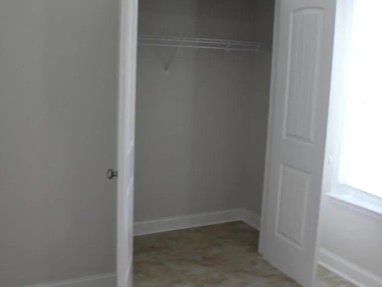 282 Bridgewater Ln — Photo 12