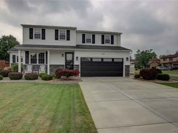 3722 Dogwood Ln, Hamburg, NY 14075