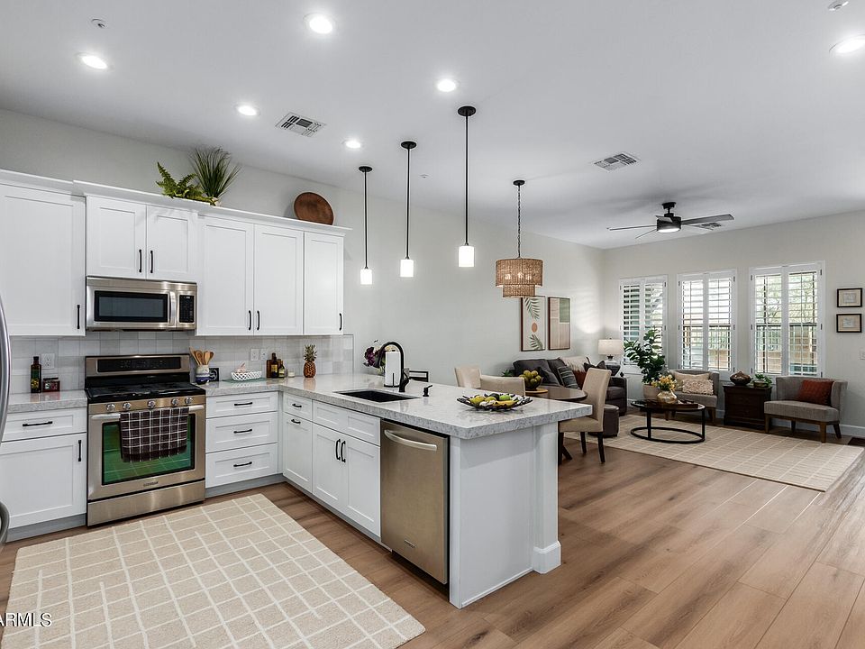 1st image of 8965 E IVYGLEN Street