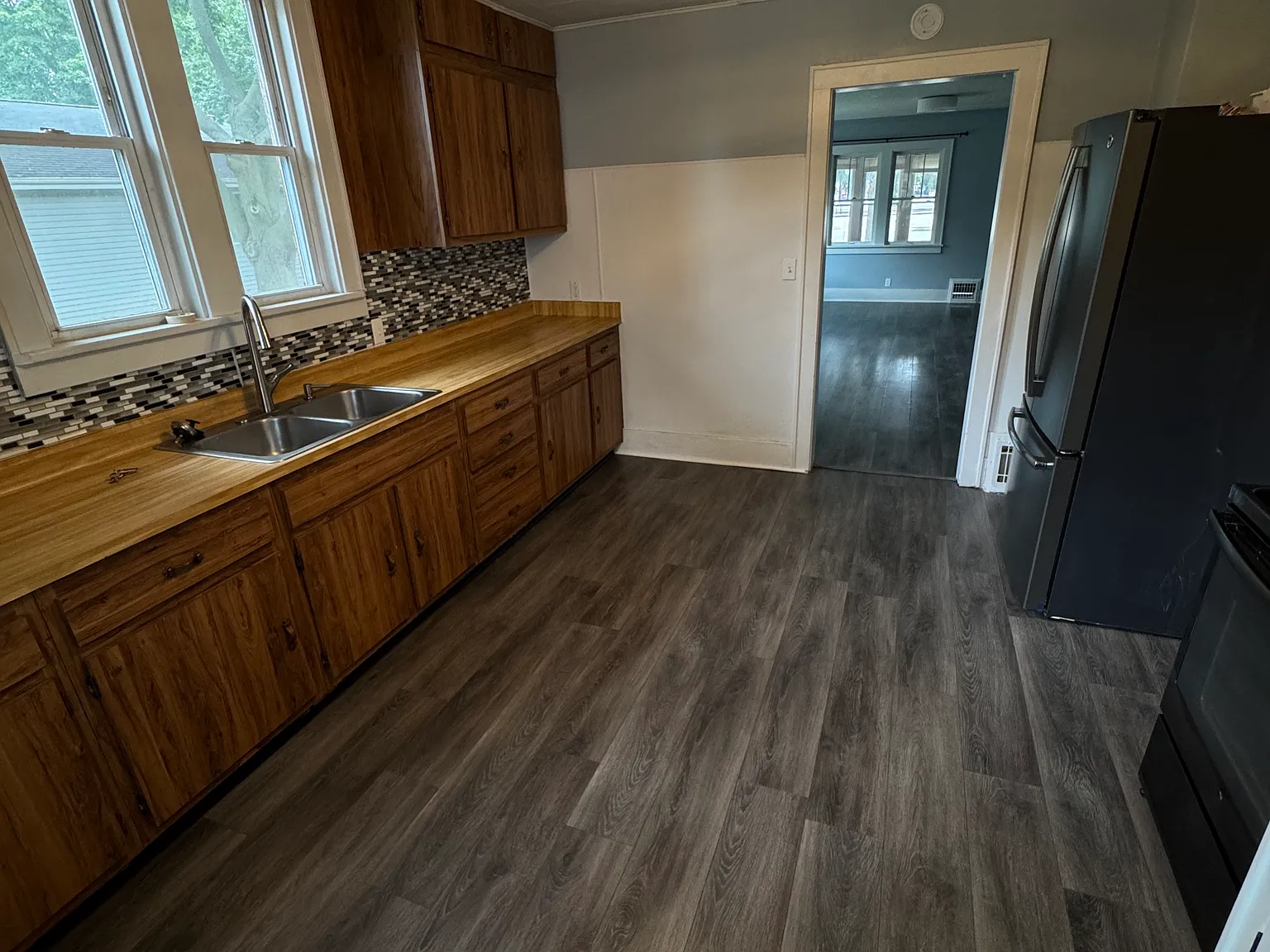 1510 Summit Ave — Photo 3