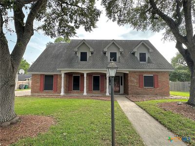 203 Hampshire St, Victoria, TX, 77904