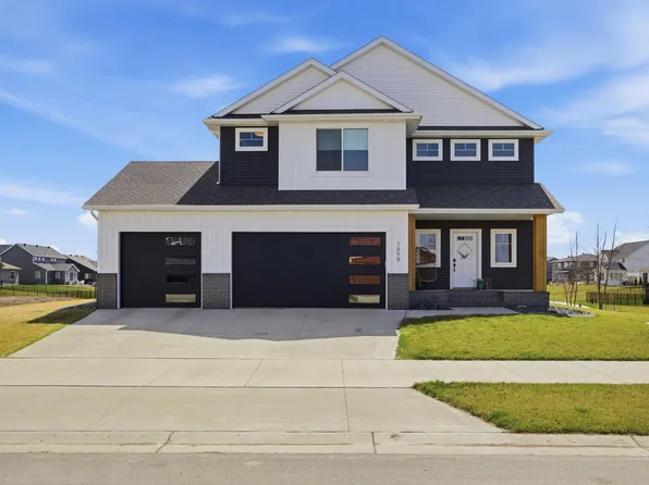 7898 Northern Lights Ave, Horace, ND 58047