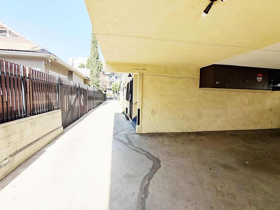 2nd image of 5554 Harold Way #83gjaby3f