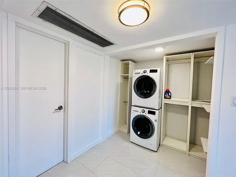 1650 NE 115th St #408 — Photo 25