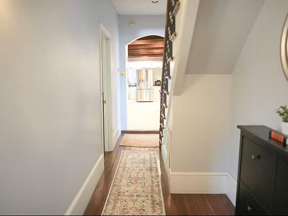 4th image of 405 Morson St