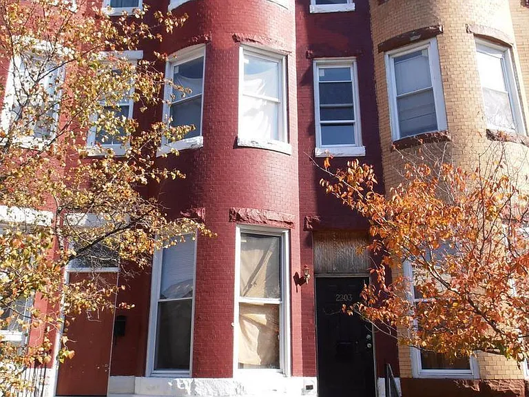 2203 Barclay St #1 — Photo 3