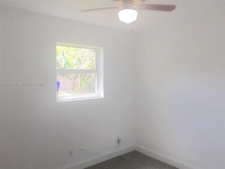 3300 SW 32nd Ave — Photo 13