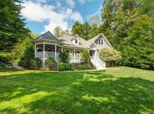 226 Bull Creek Rd, Asheville, NC 28805