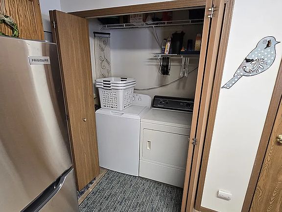 4th image of 1001 Rockefeller Ln APT 5
