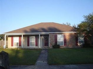 1021 Woodway Dr, Baton Rouge, LA 70816