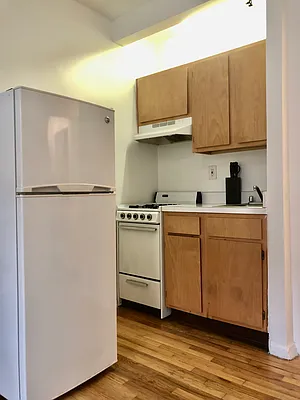 Rented by Keller Williams NYC | media 17