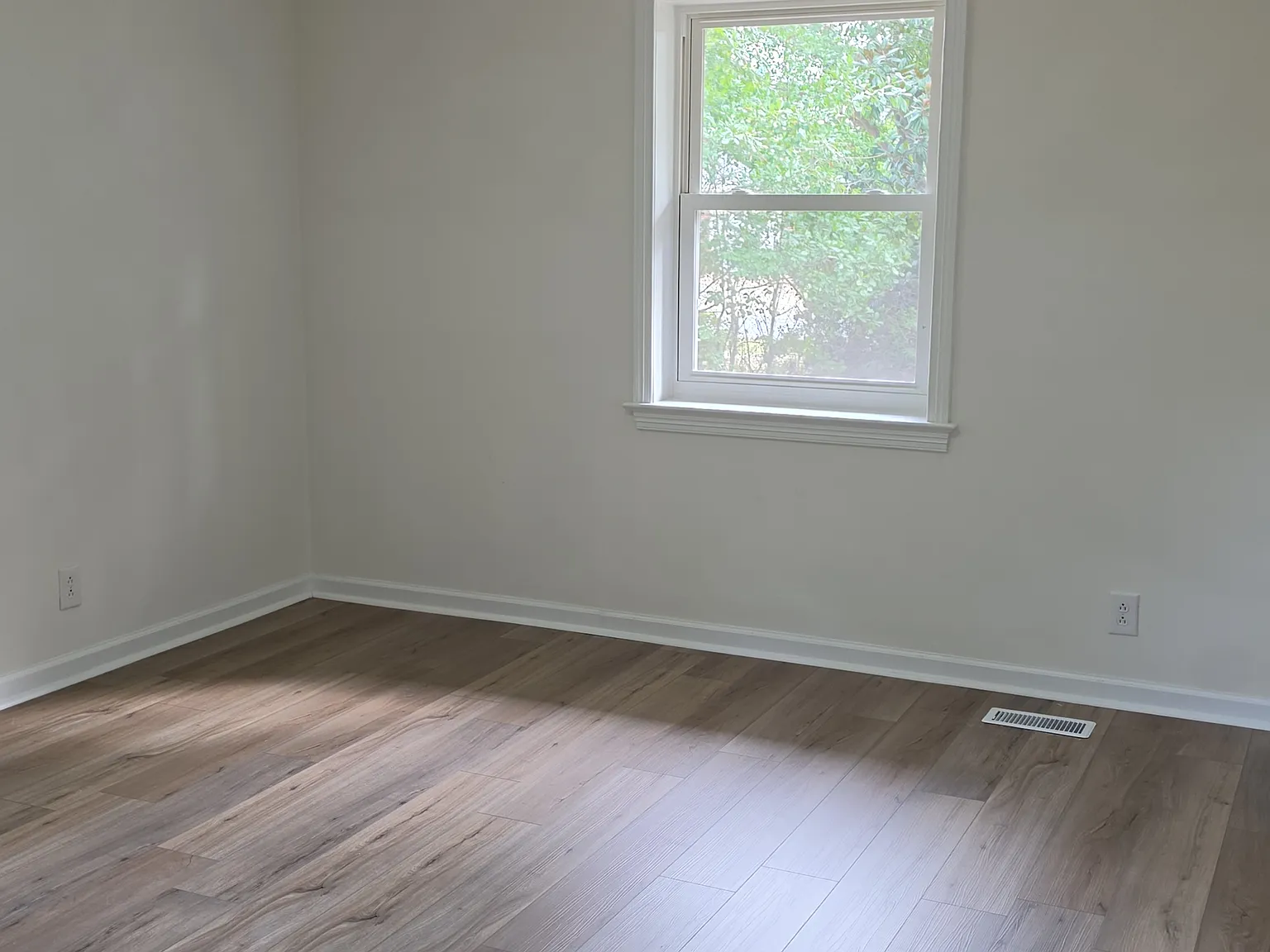 3 bed, 1638 sqft, $1,700 — Photo 4