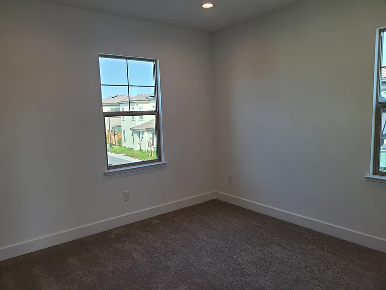 488 E Fuschia Way — Photo 11