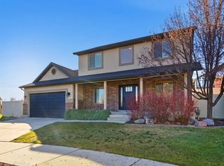 3863 W Belfry Cir, South Jordan, UT 84009