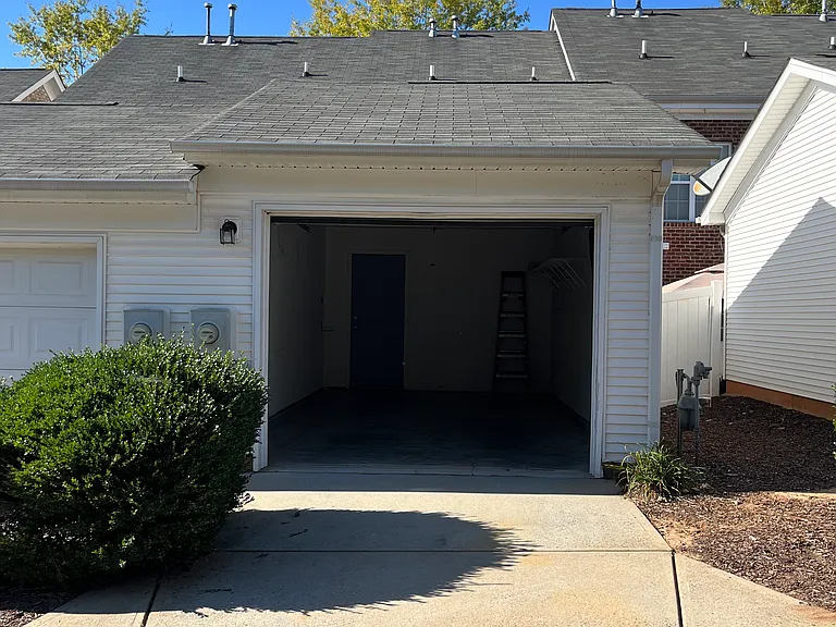 175 Singleton Rd — Photo 37